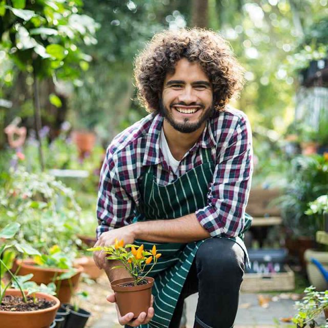 https://horteak.com/wp-content/uploads/2019/02/team_04-640x640.jpg